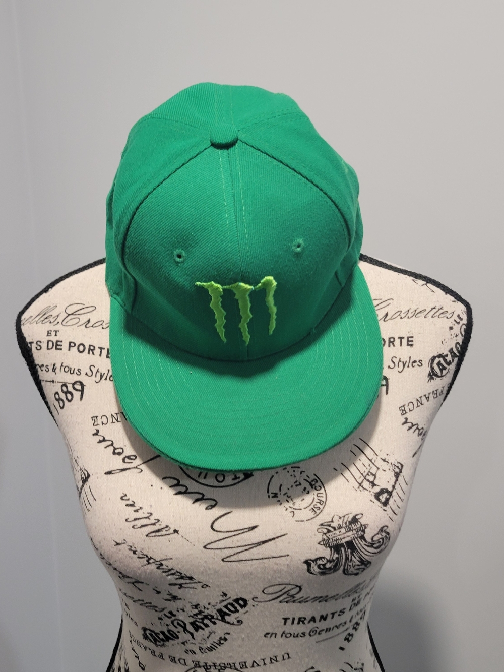 Official Monster Energy drink promotional hat Sz. Medium Excellent Condition